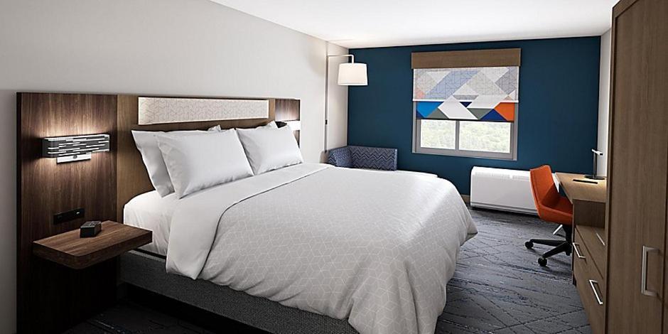 Holiday Express - By Ihg Hotel 3*