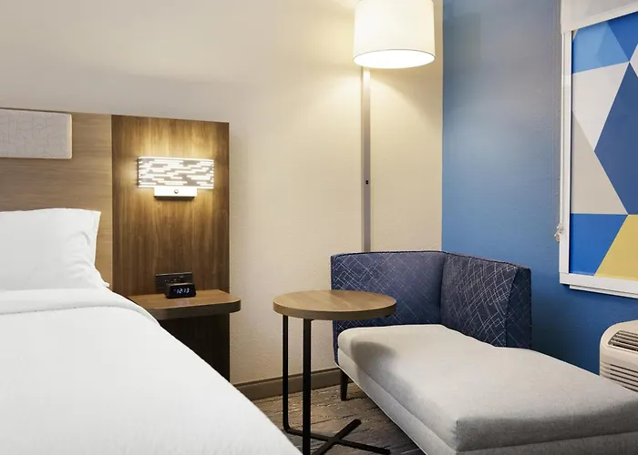 Holiday Inn Express - South Haven By Ihg